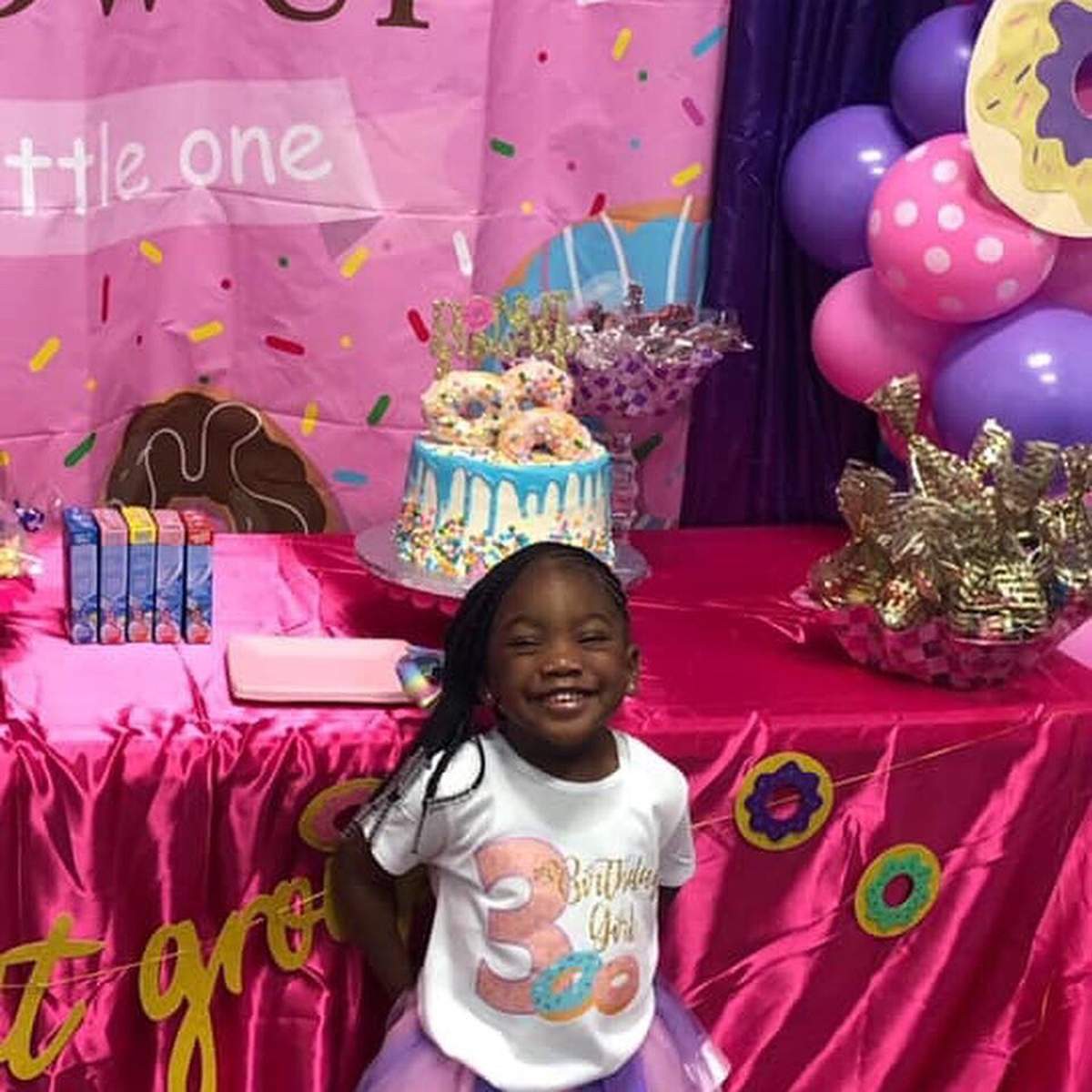 Micah’s Donut Growup Party - Donut