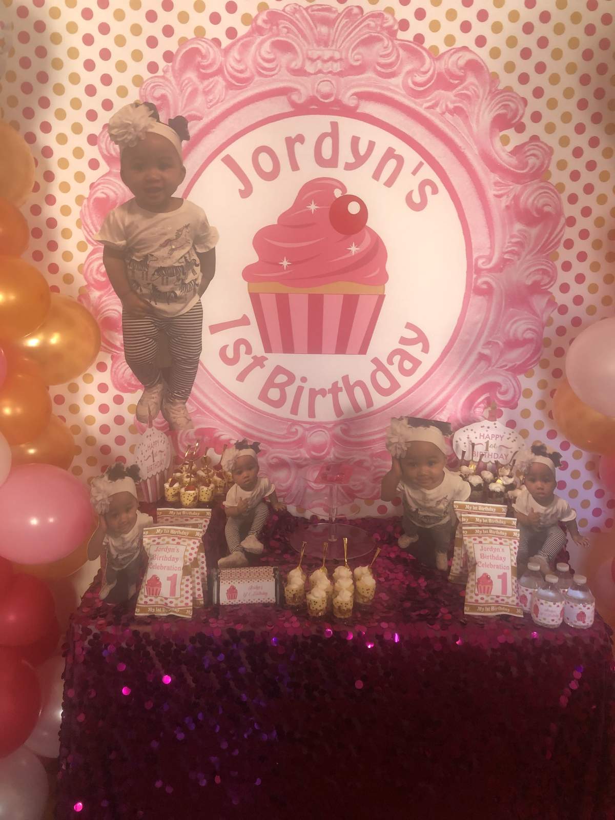 Cupcake 1st birthday party - Cupcake