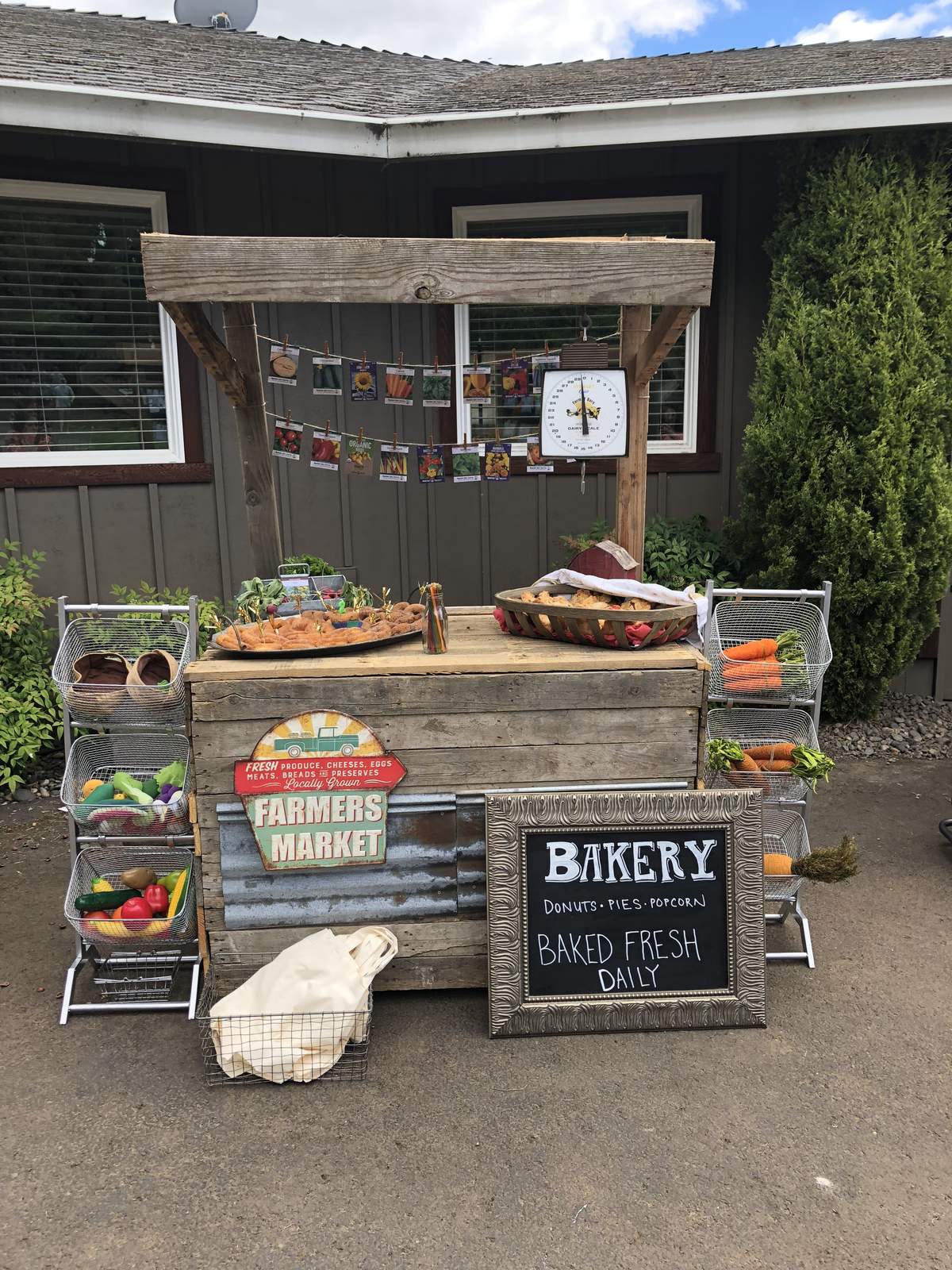 Eli’s Farmers Market - Farmers market