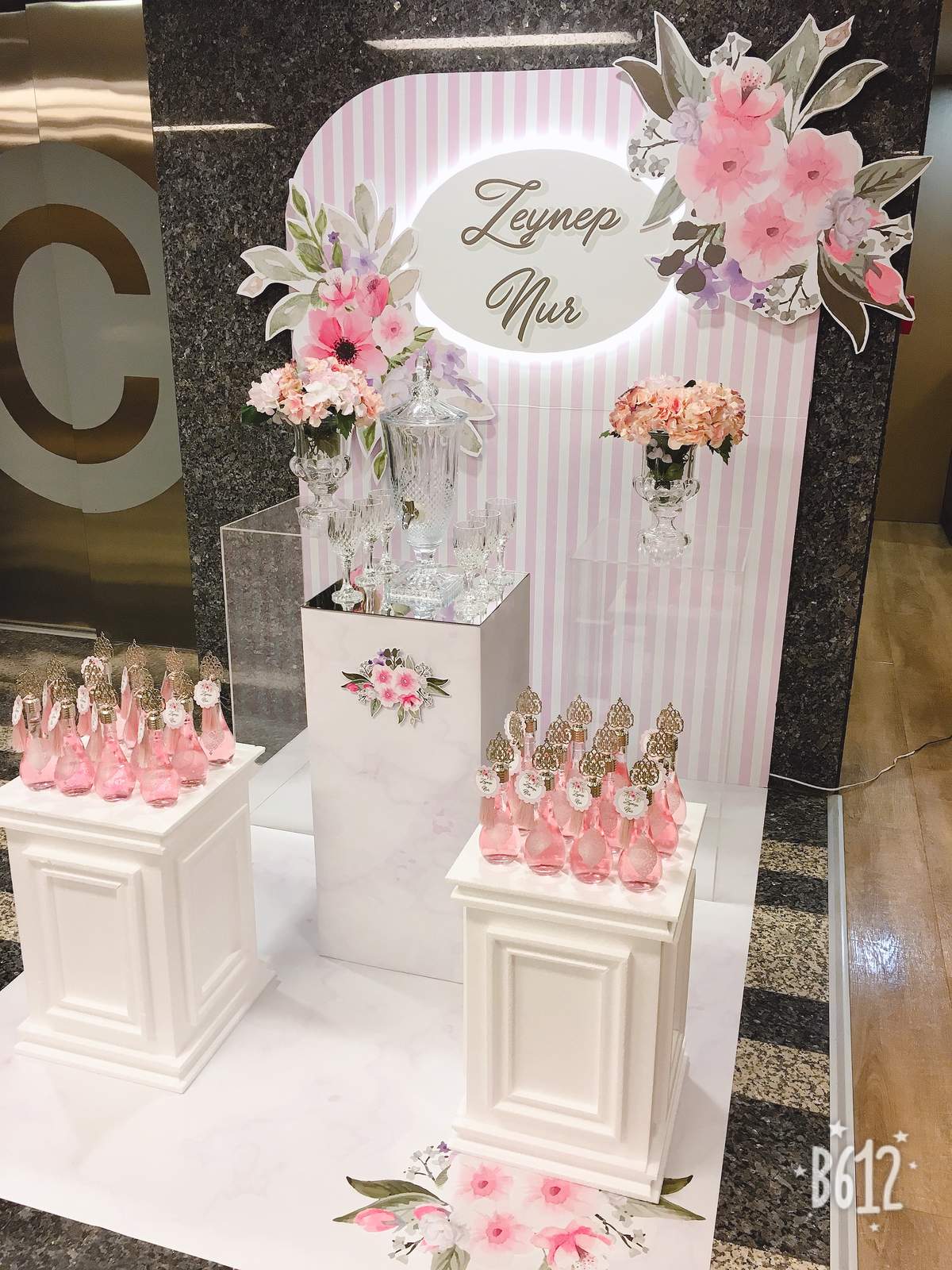 Newborn Celebriation - Flowers