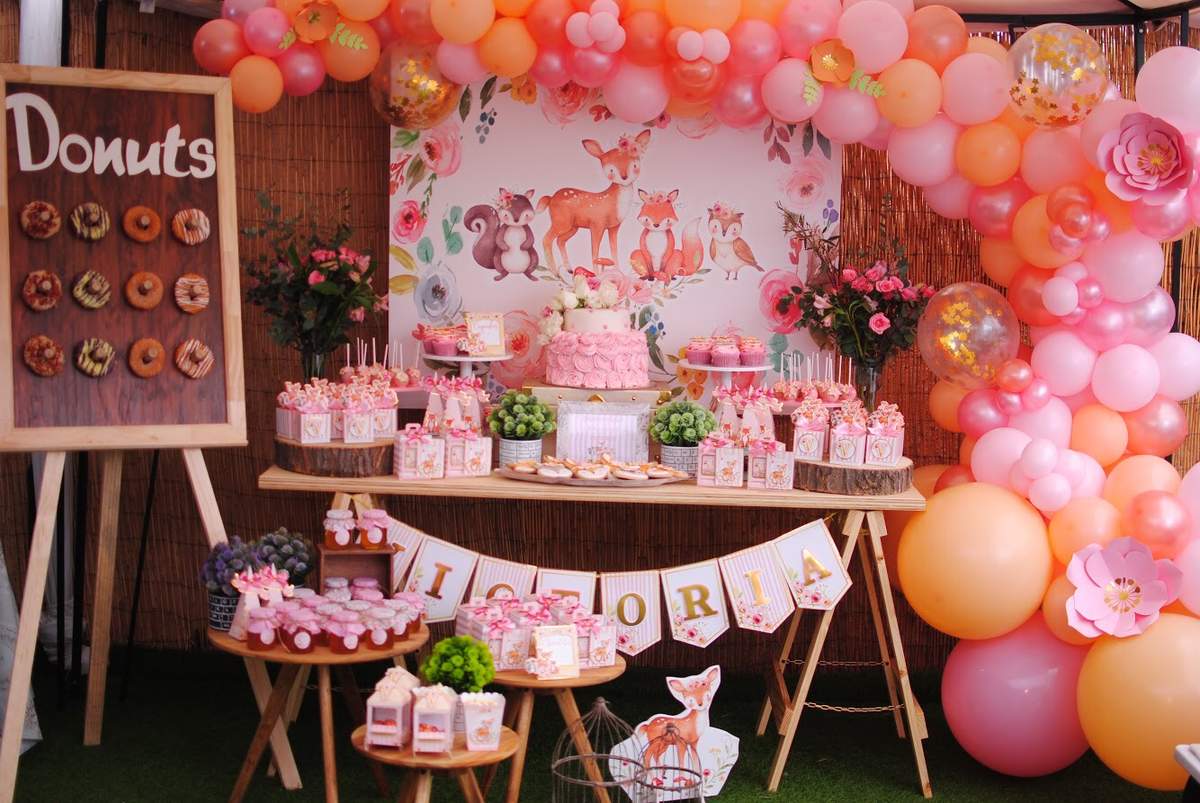 Victoria's Woodland Baby Shower - Animals
