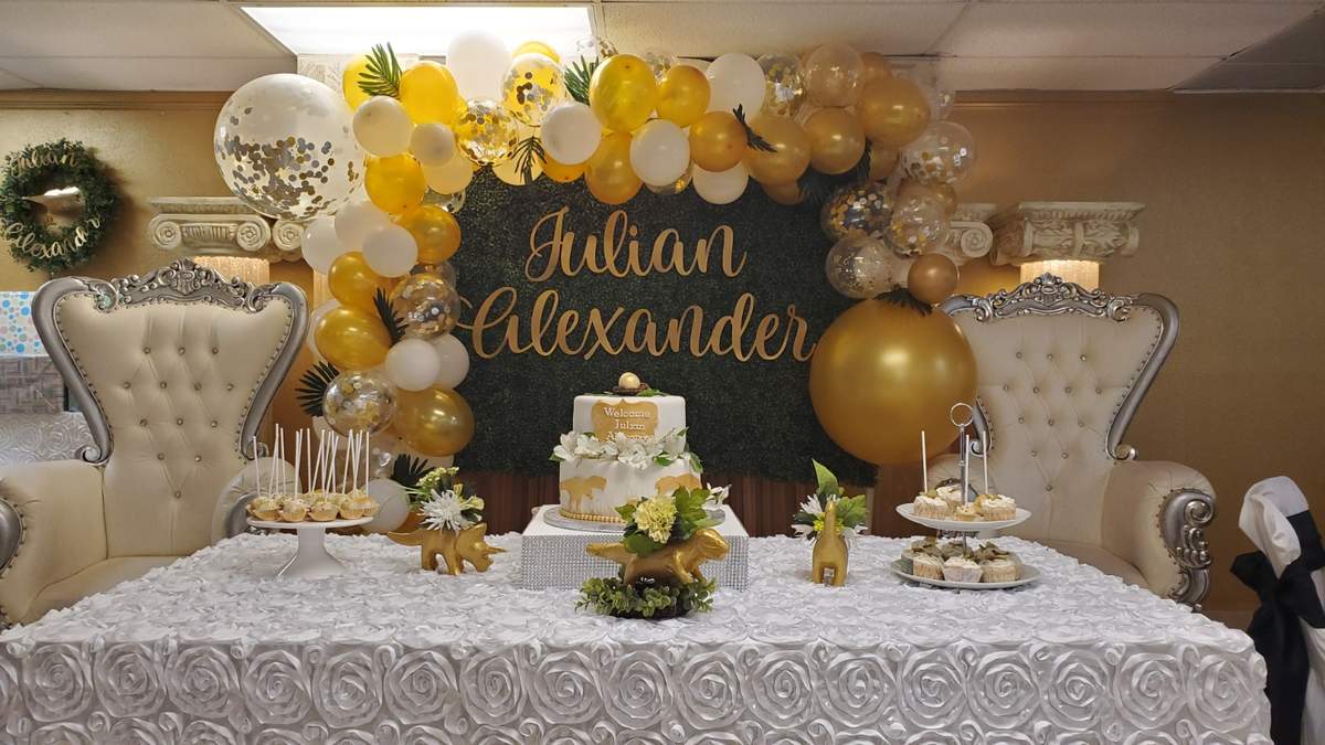 Baby-saurus Shower - Dinosaur 
