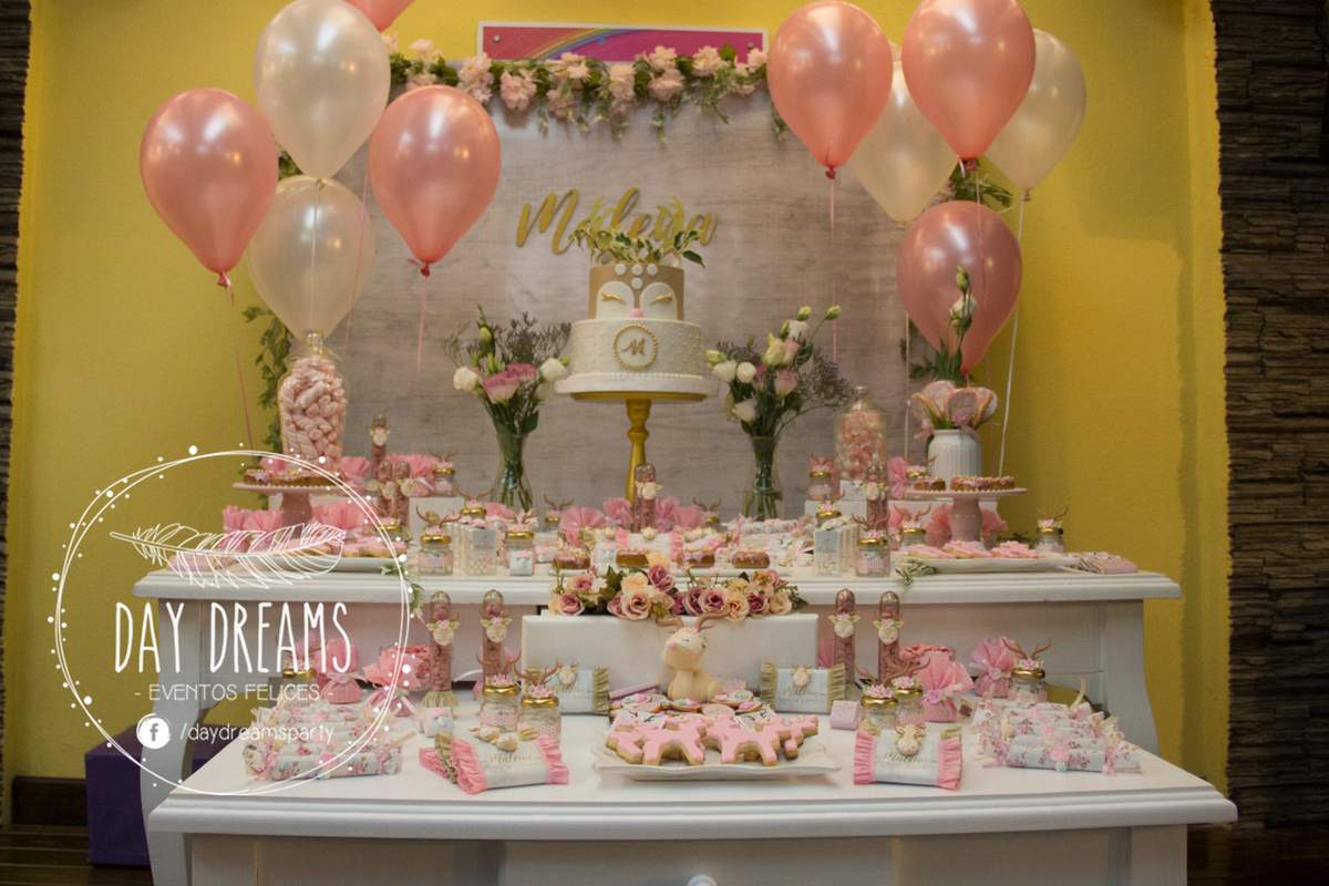 Malena´s Deer Party - Woodland