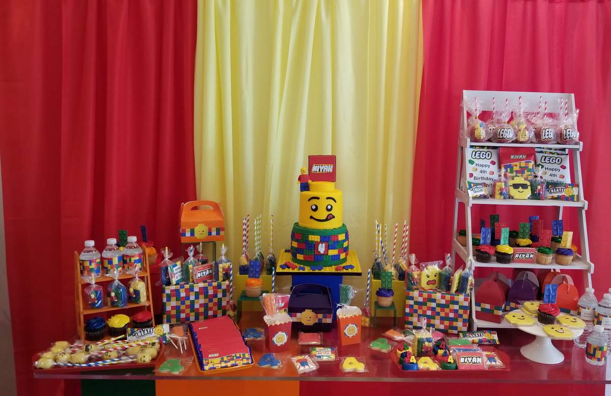 Niyah's Lego 4th birthday party - Lego