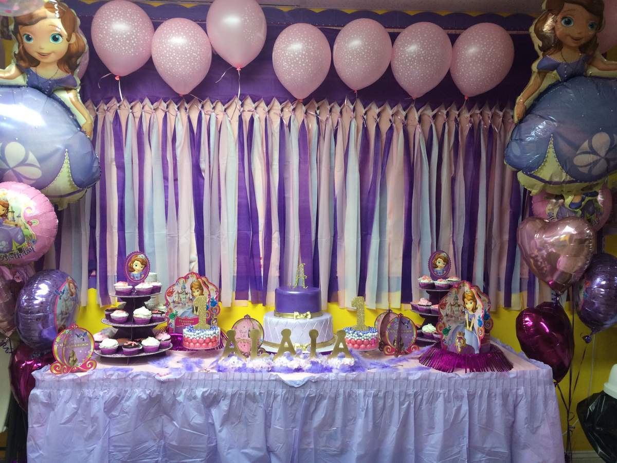 Alaia’s first birthday  - Princess 
