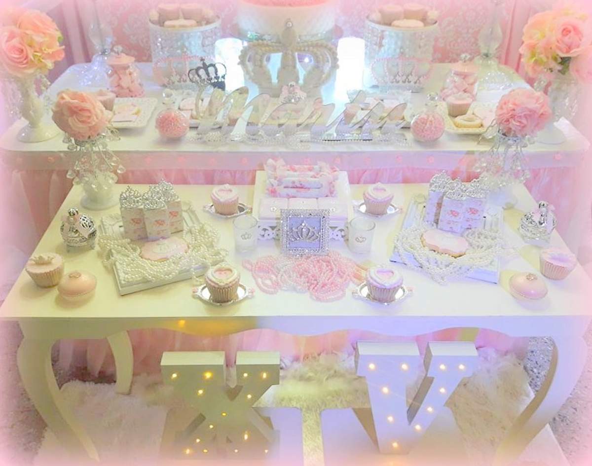 Lovely crowns over pink - Princess