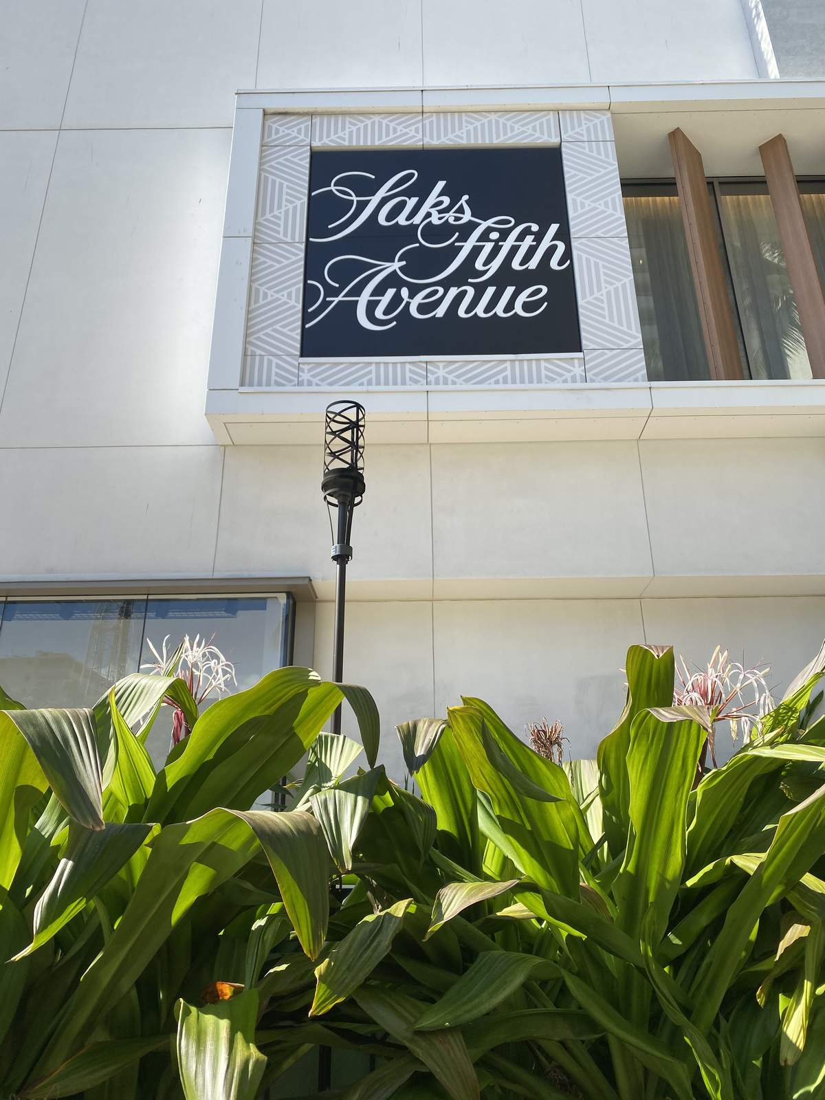 Coradorables Saks 5th Avenue Waikiki Pop Up Launch Party  - Luau / Hawaiian 