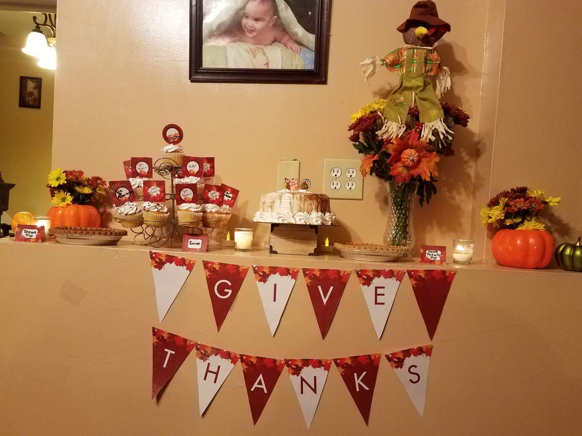 Fall Party - Using free printables from catchmyparty.com