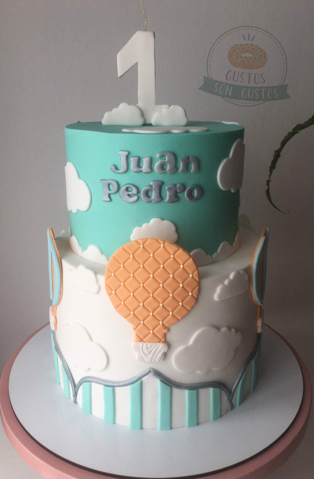 Juan's hot air balloon 1st birthday party - Globos aerostáticos 