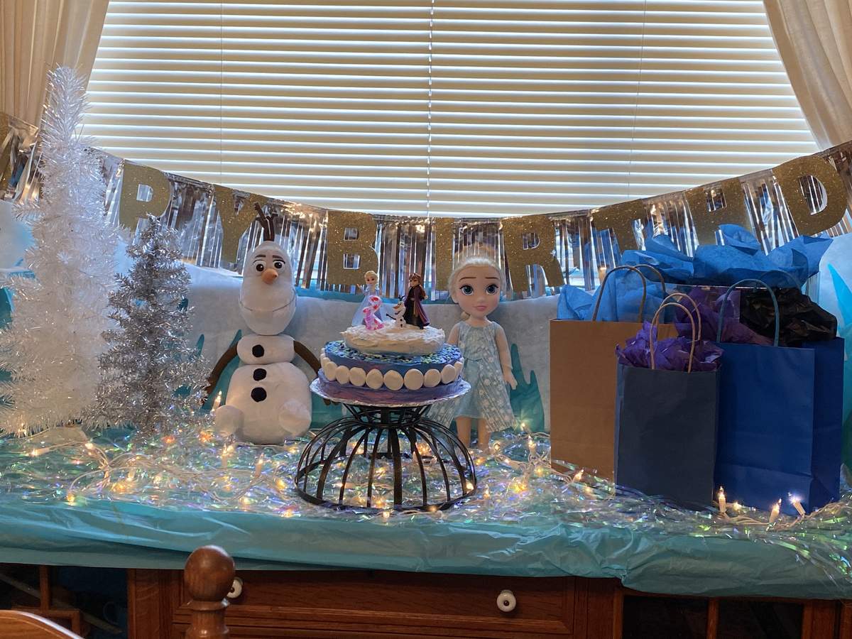 Queen Elsa  - Disney Frozen 