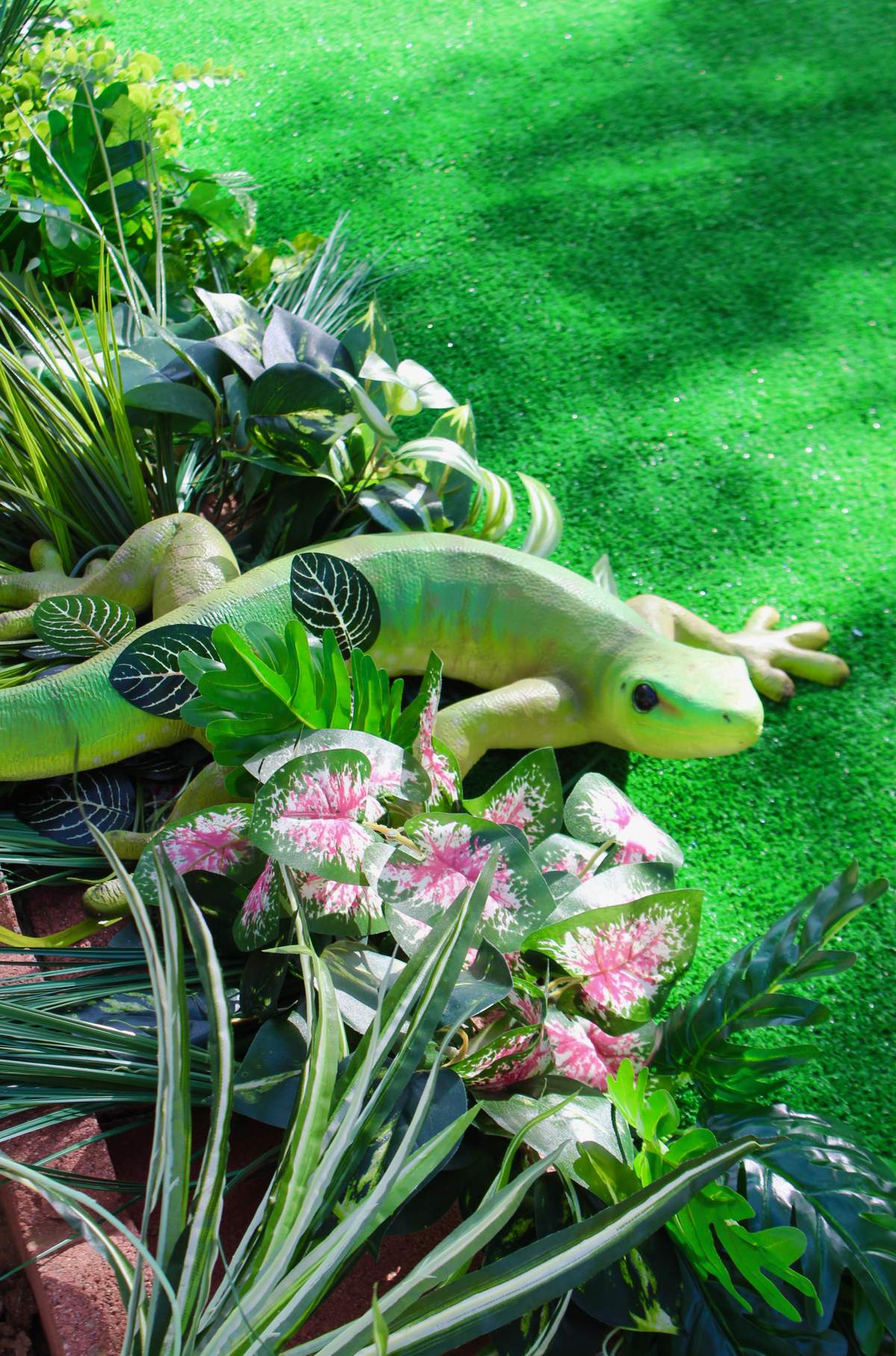 Bugs Insects & Reptiles Birthday Party Ideas | Photo 10 of 17 | Catch