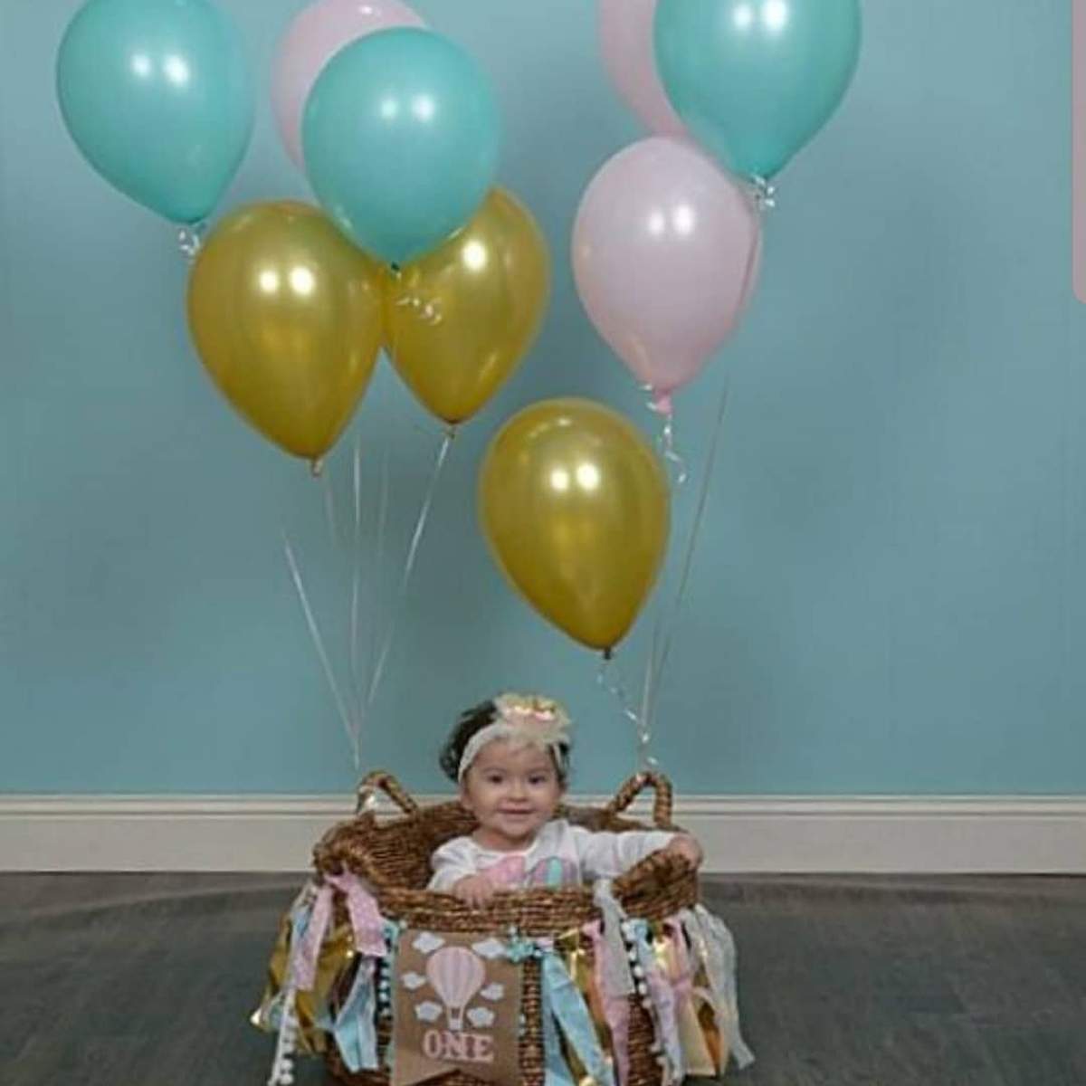 Daniella's first birthday paty - Hot Air Balloon