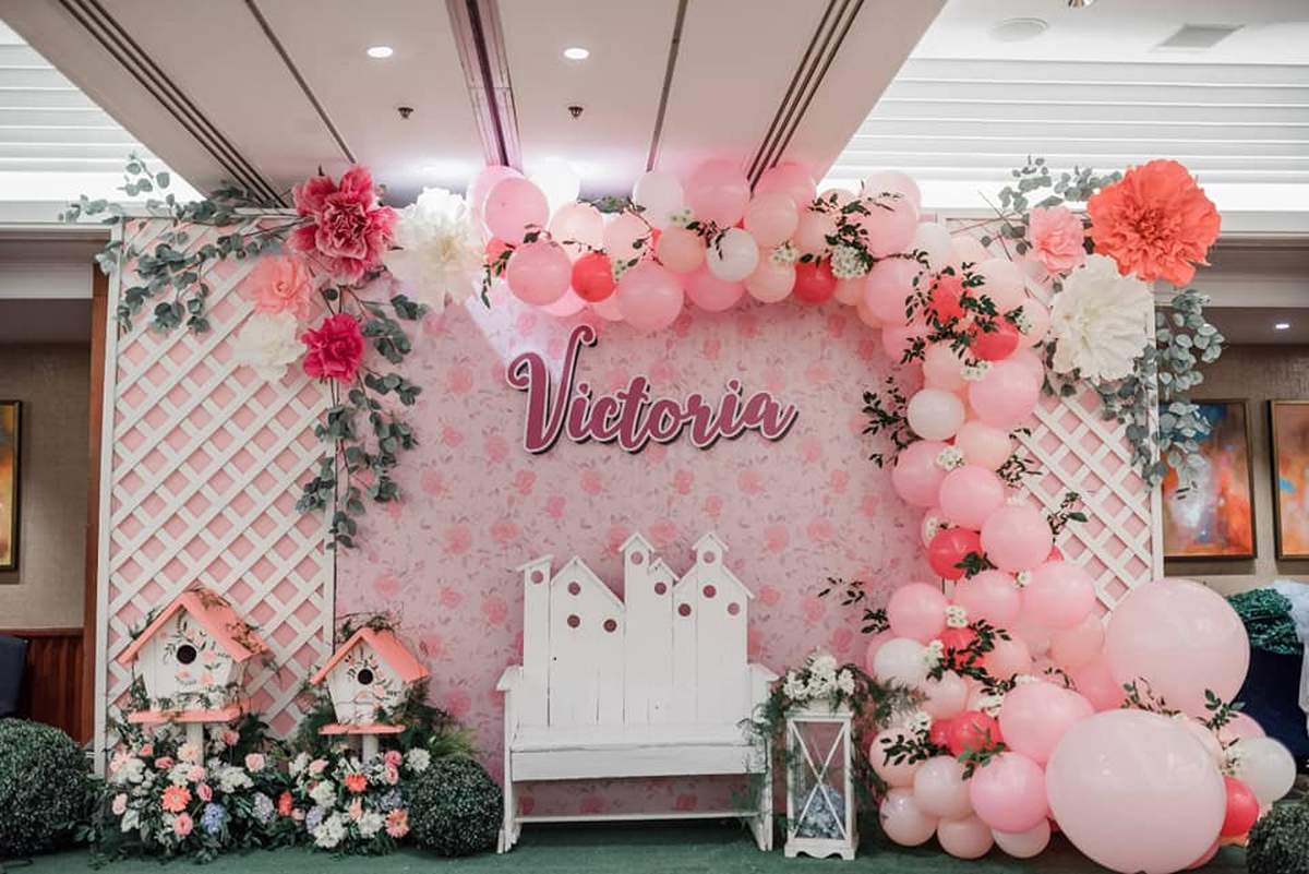 Victoria's Shabby Chic Party! - Shabby Chic