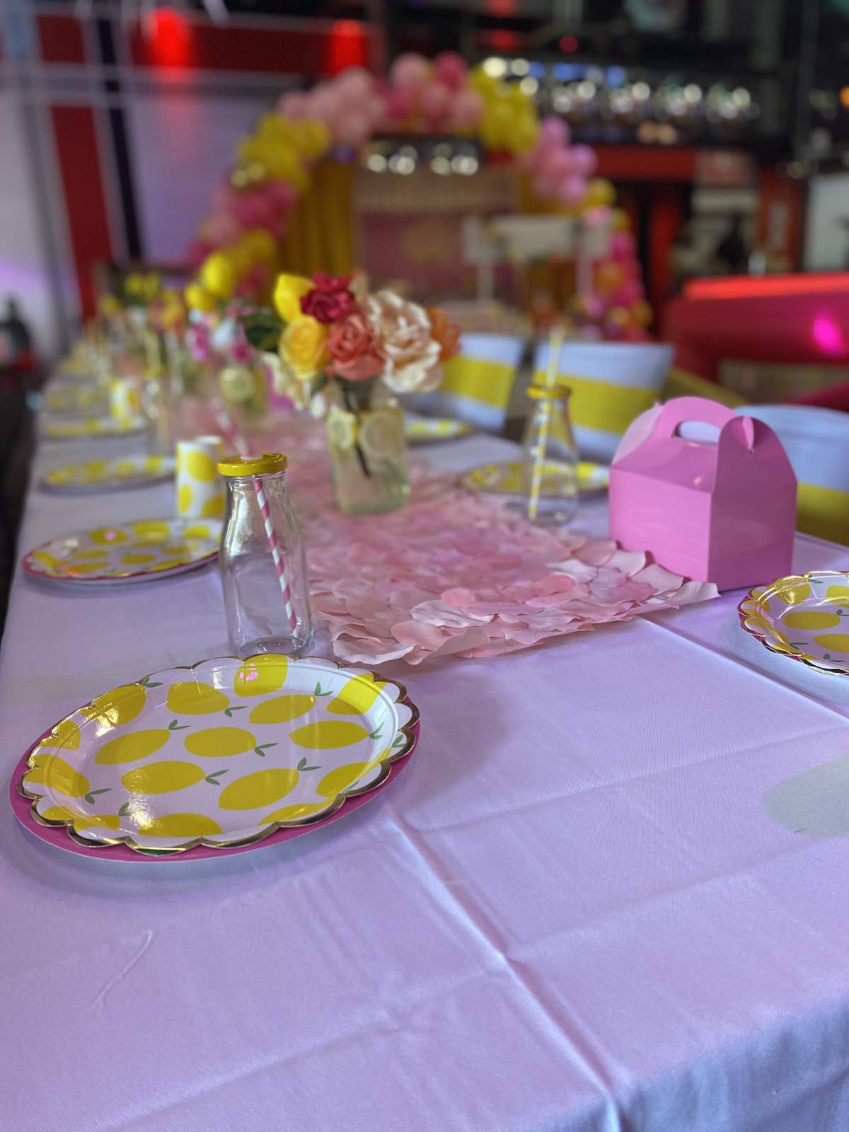 Lele's Sweet Lemonade  - Pink Lemonade 