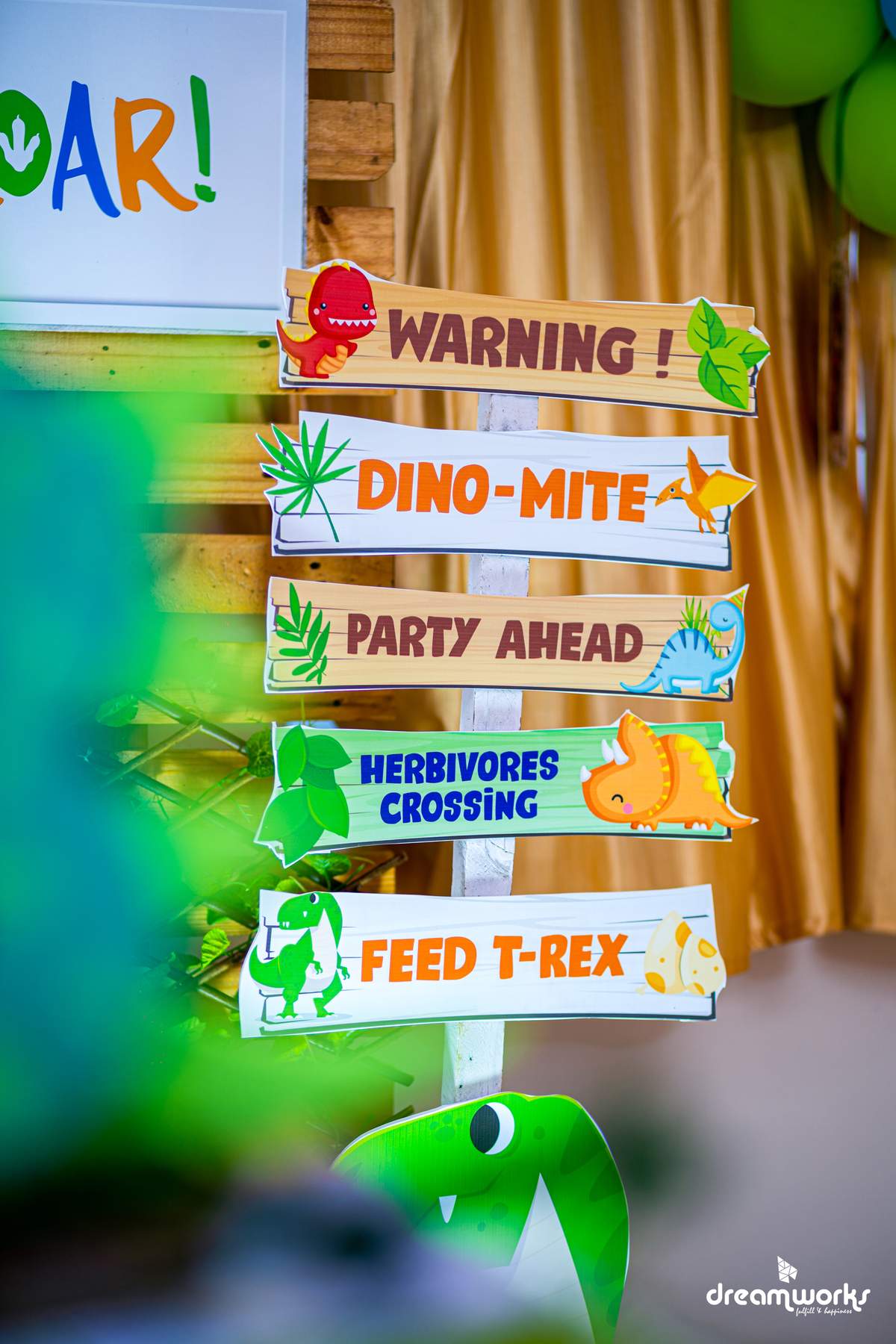 Dino_004