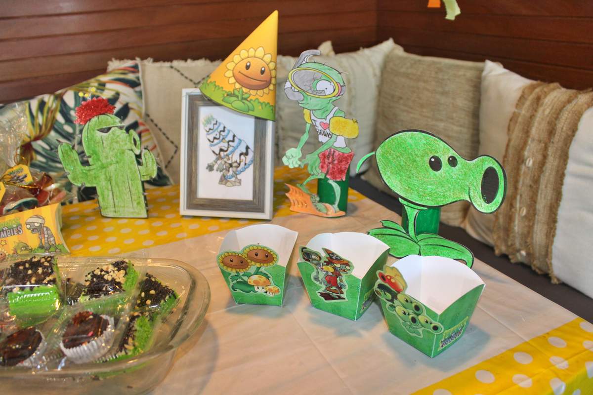 Axel 6th birthday - Plants vs zombies