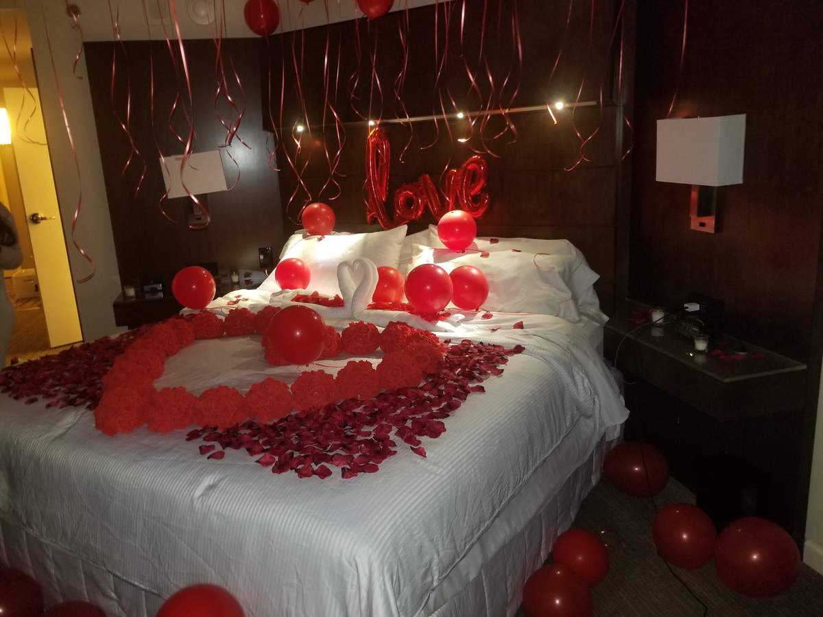 Love Engagement Party Ideas | Photo 19 of 20 | Catch My Party, image size:1200x900