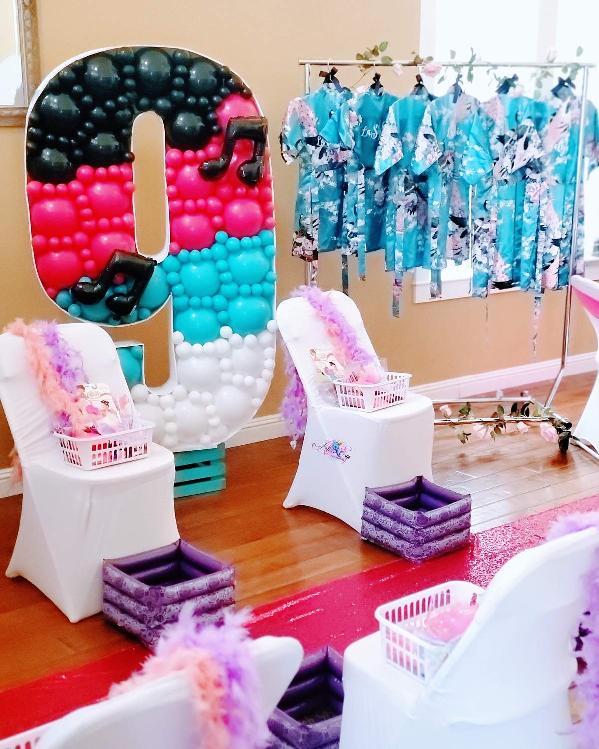 TikTok / Birthday "It's a TikTok Birthday Fancy" | Catch My Party