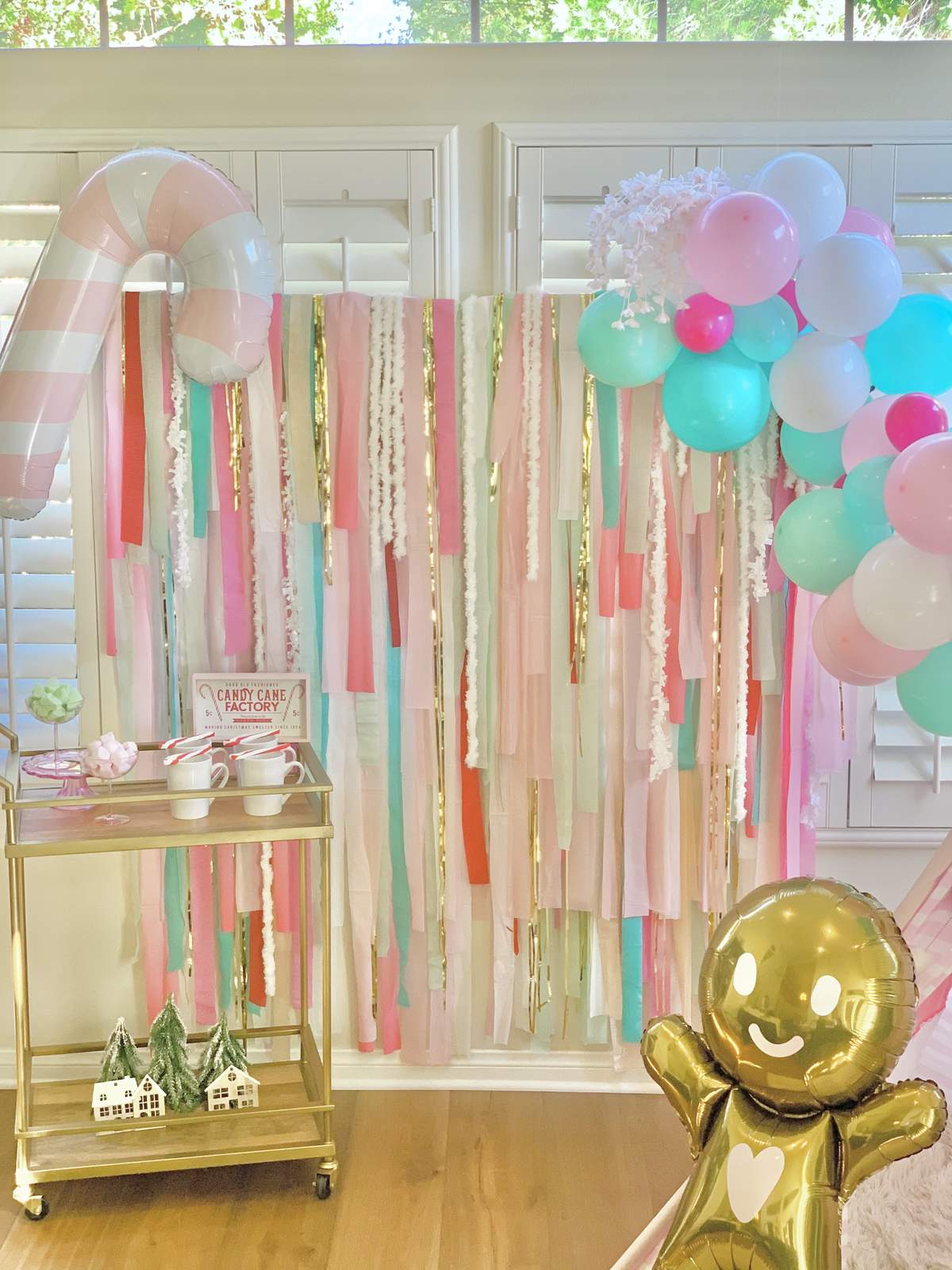 Christmas Christmas/Holiday Party Ideas | Photo 1 of 17 | Catch My Party