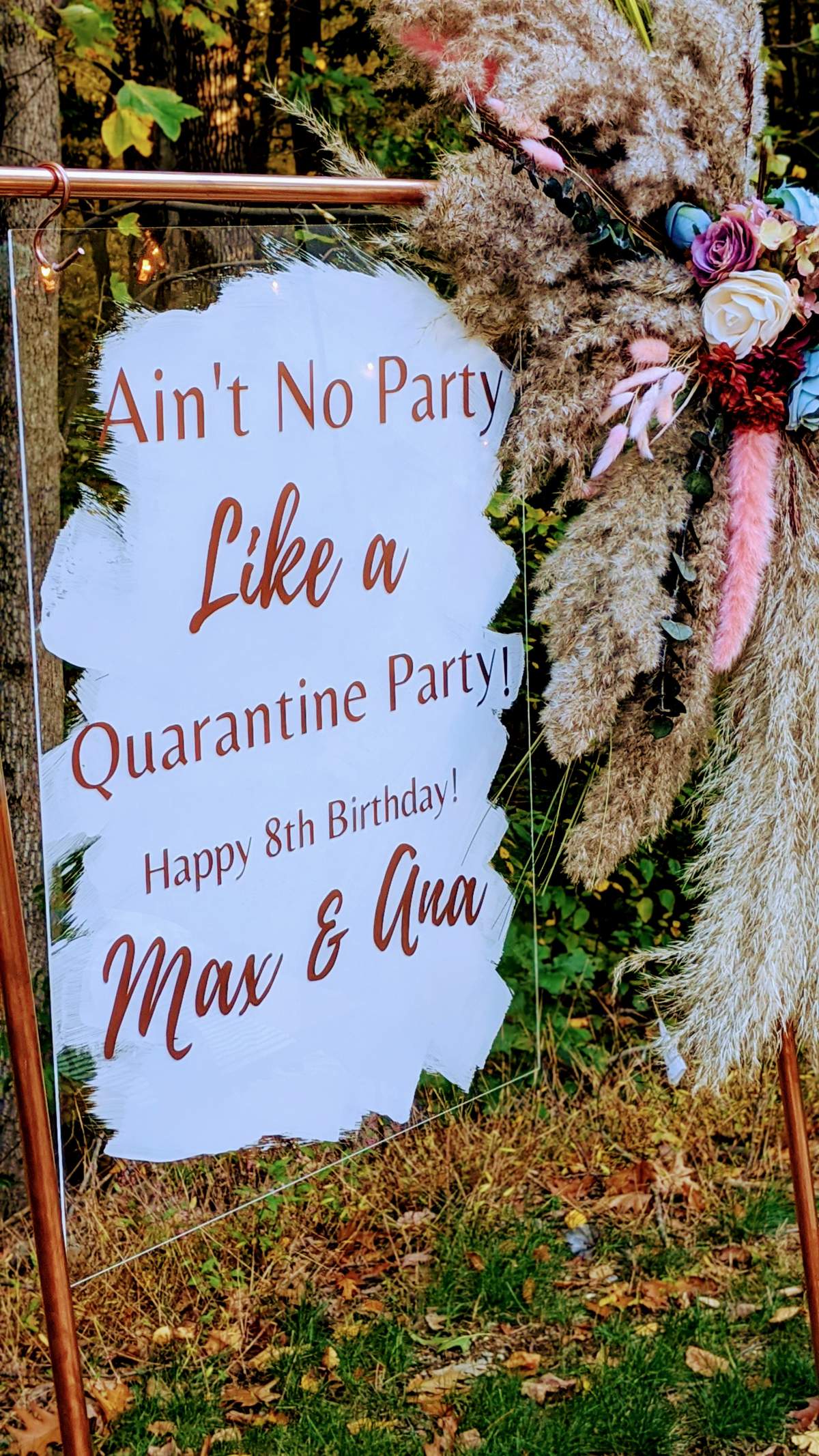 Max & Ana's Lockdown Glamp-out - Quarantine chic