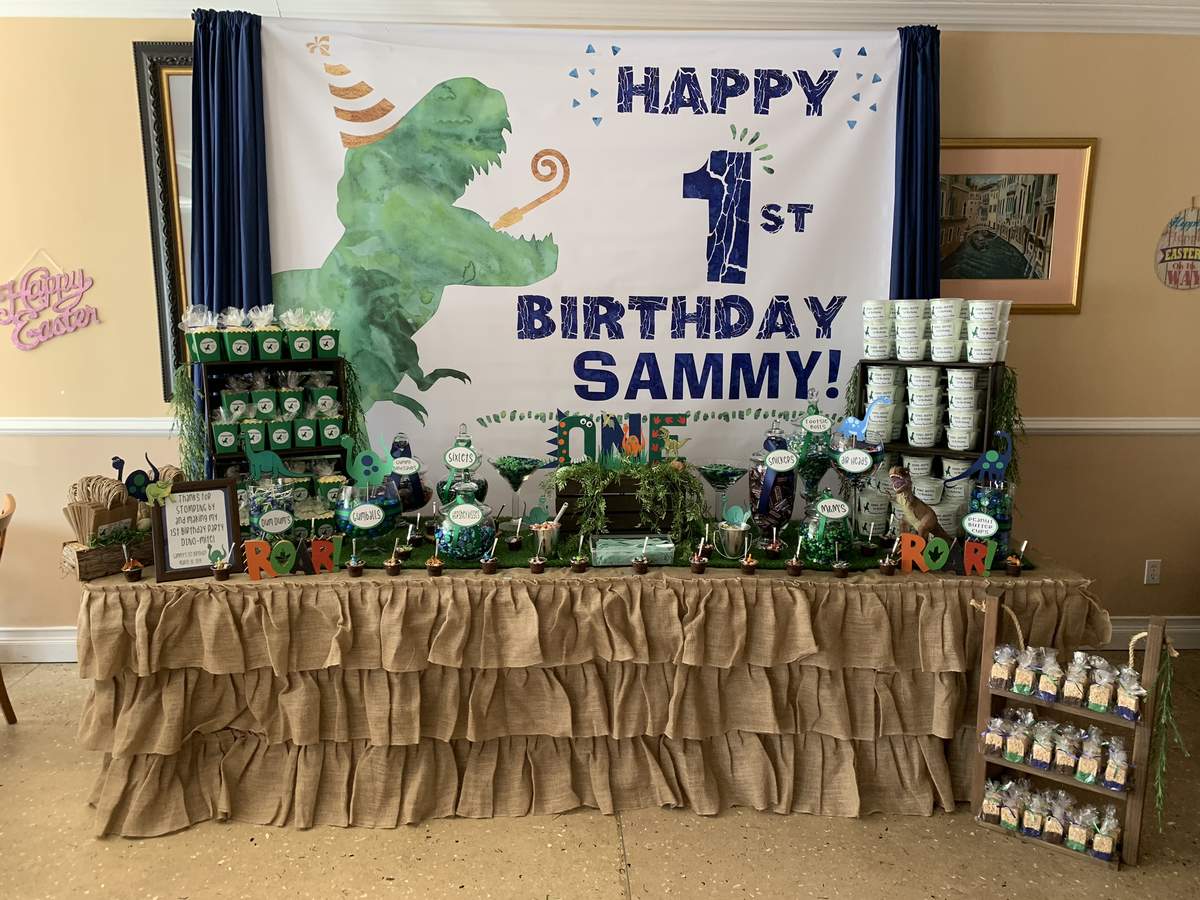 Sammy's Dinosaur 1st bday  - "Dinosaurs" 