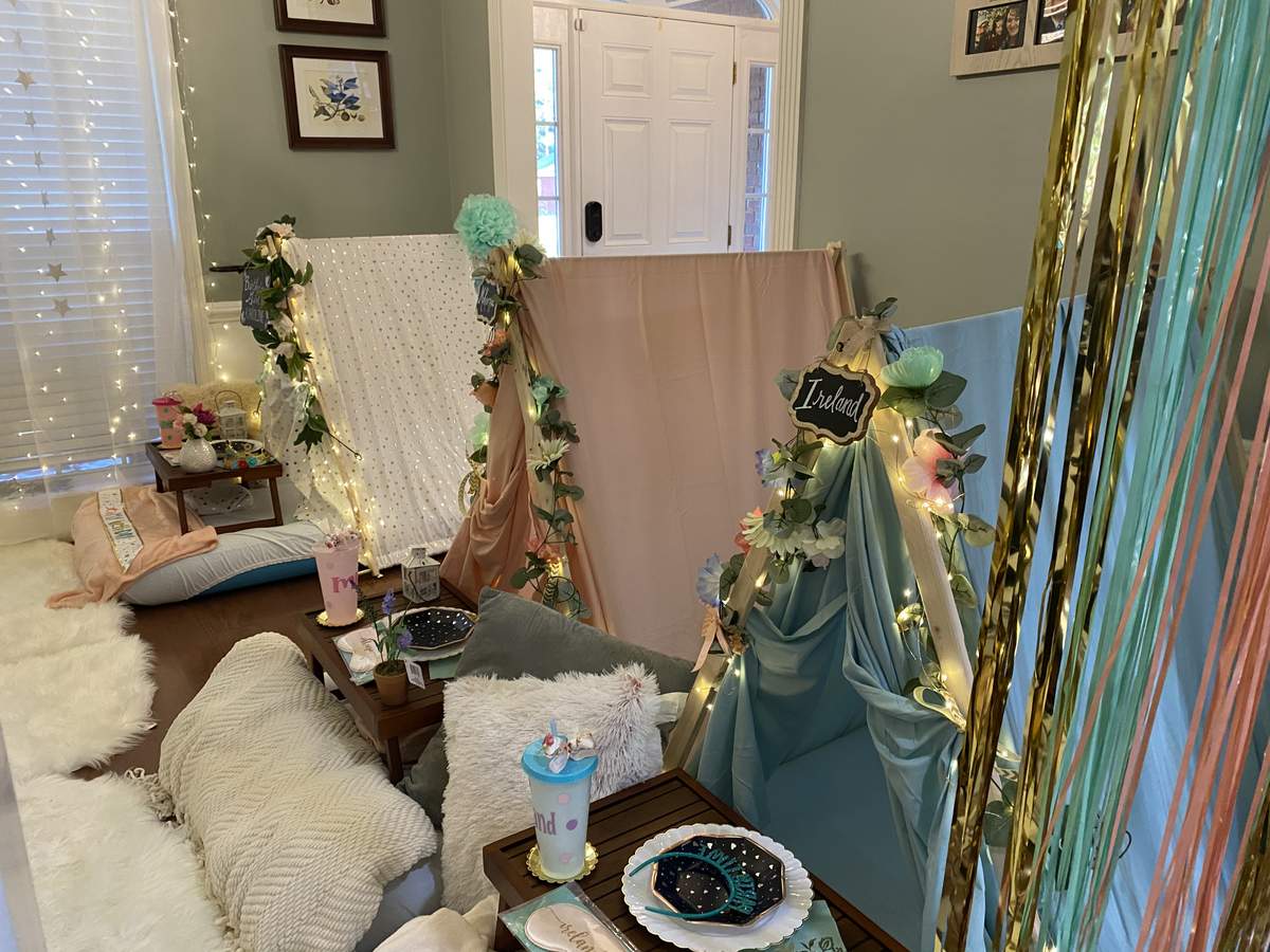Karoline’s Ten(t) Party  - Sleepover, boho, tent party