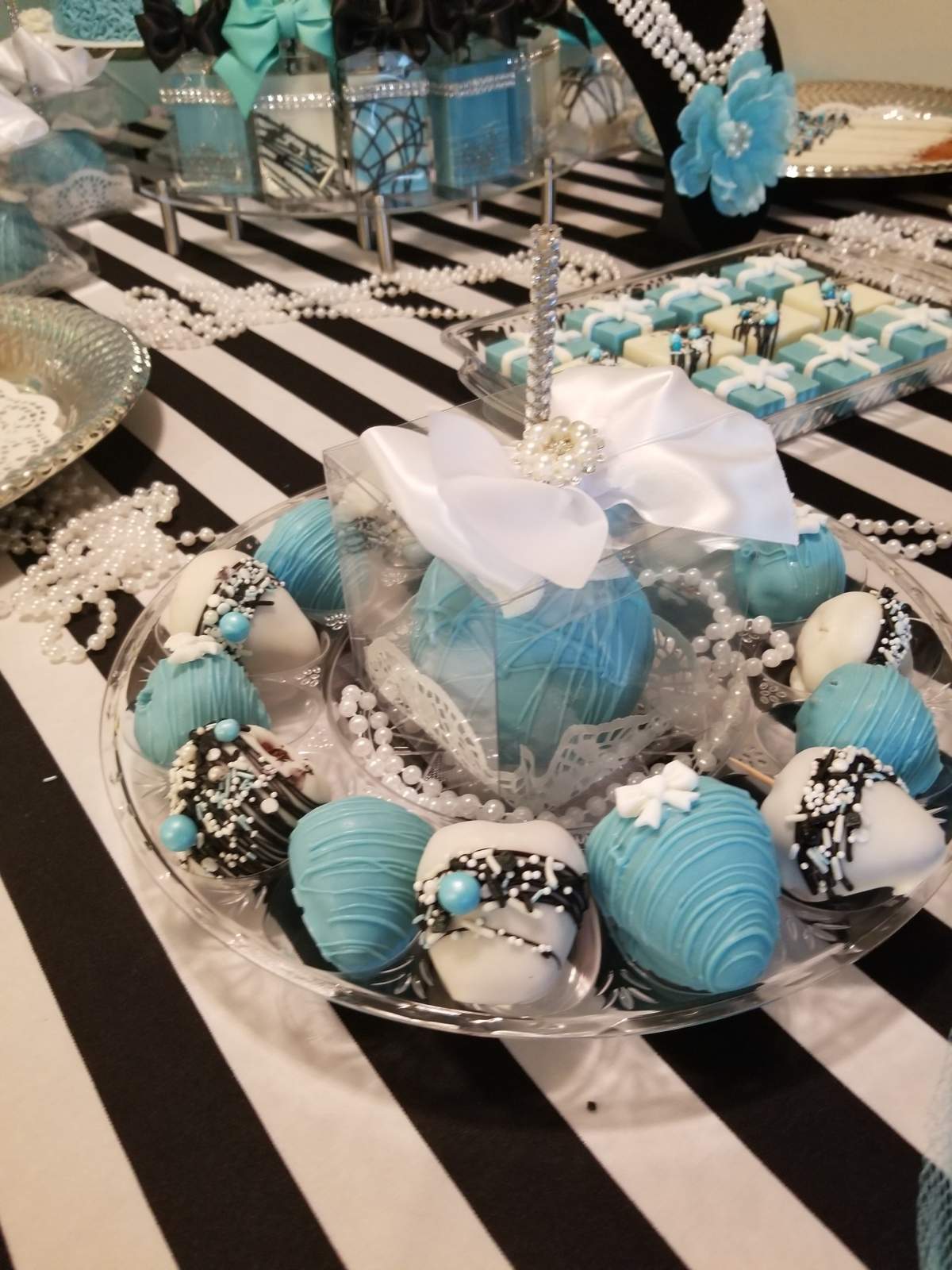 Tiffany Inspired birthday party  - Tiffany Inspired 80th birthday party