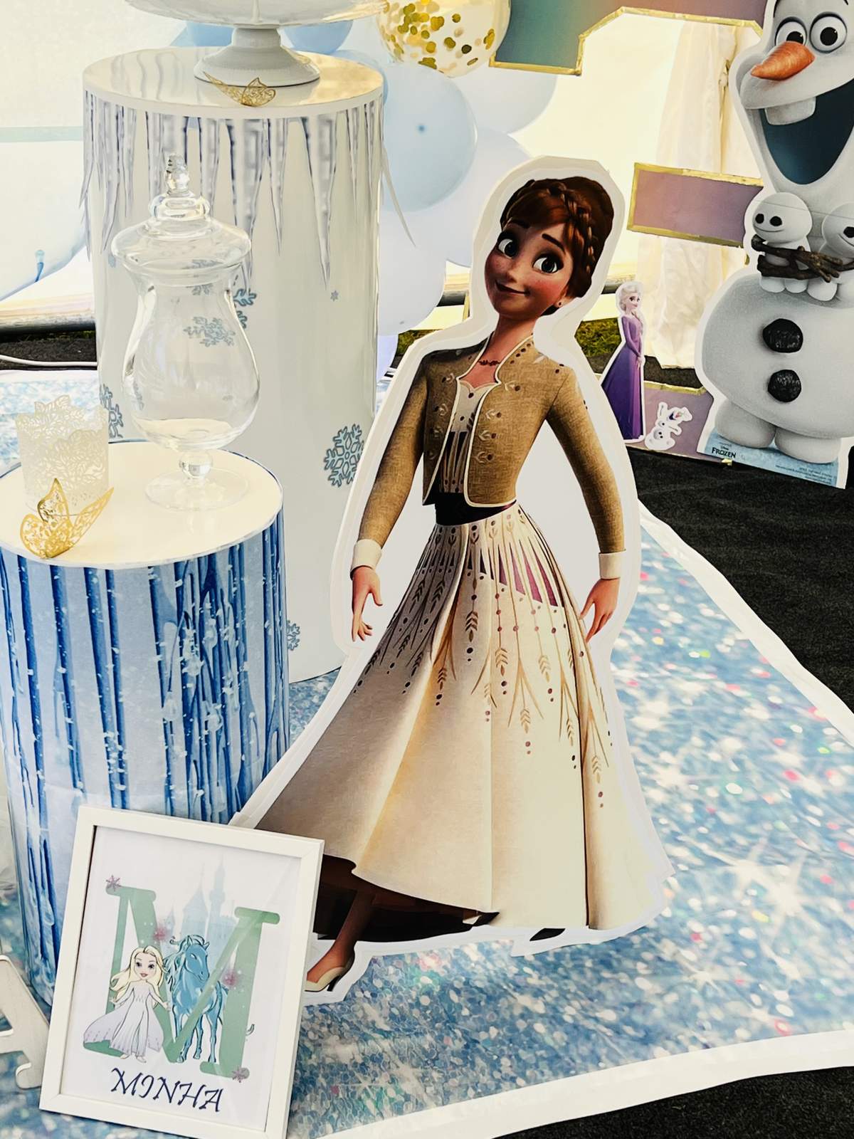 Frozen (Disney) Birthday Party Ideas | Photo 6 of 24 | Catch My Party