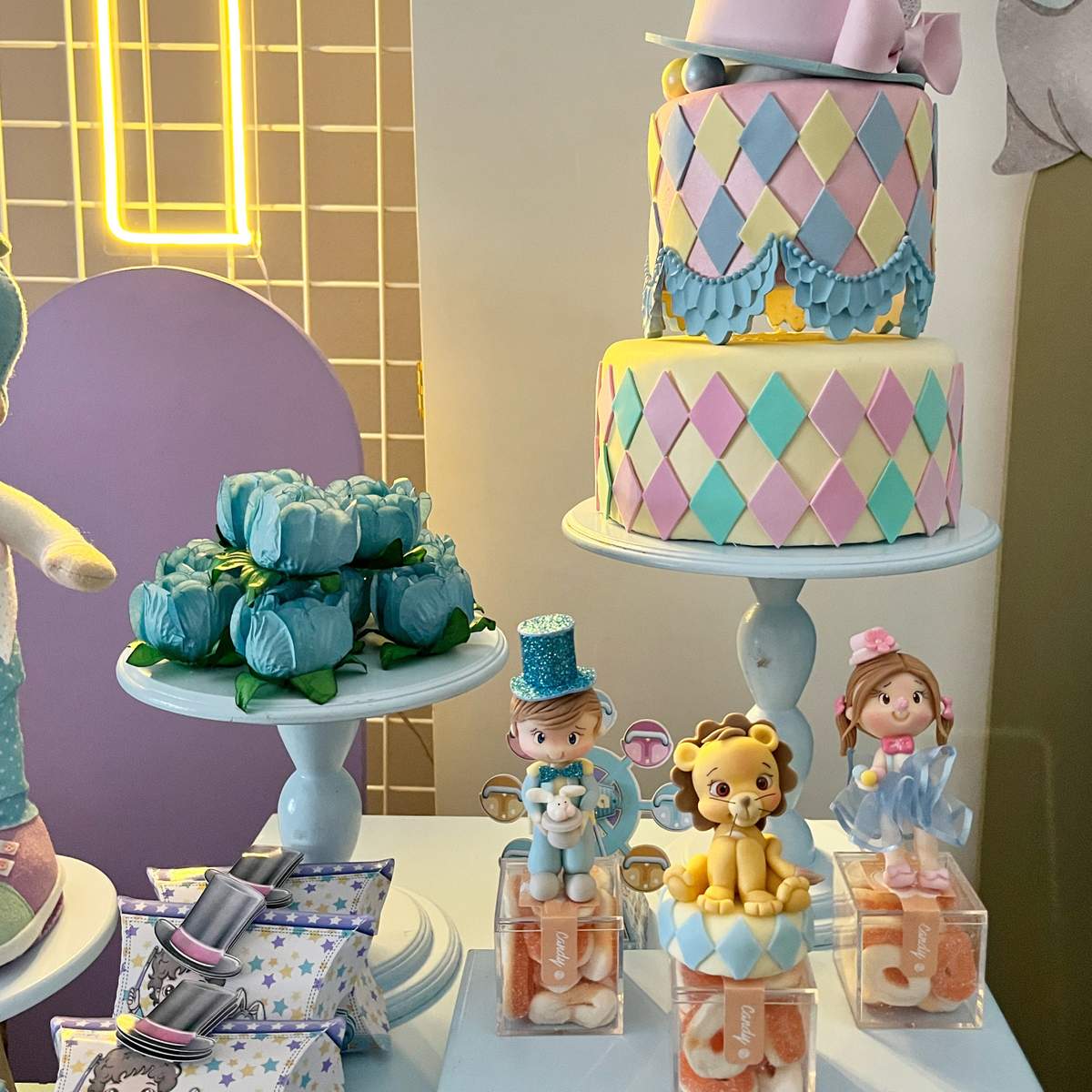 Twins circus - Circus candy color 