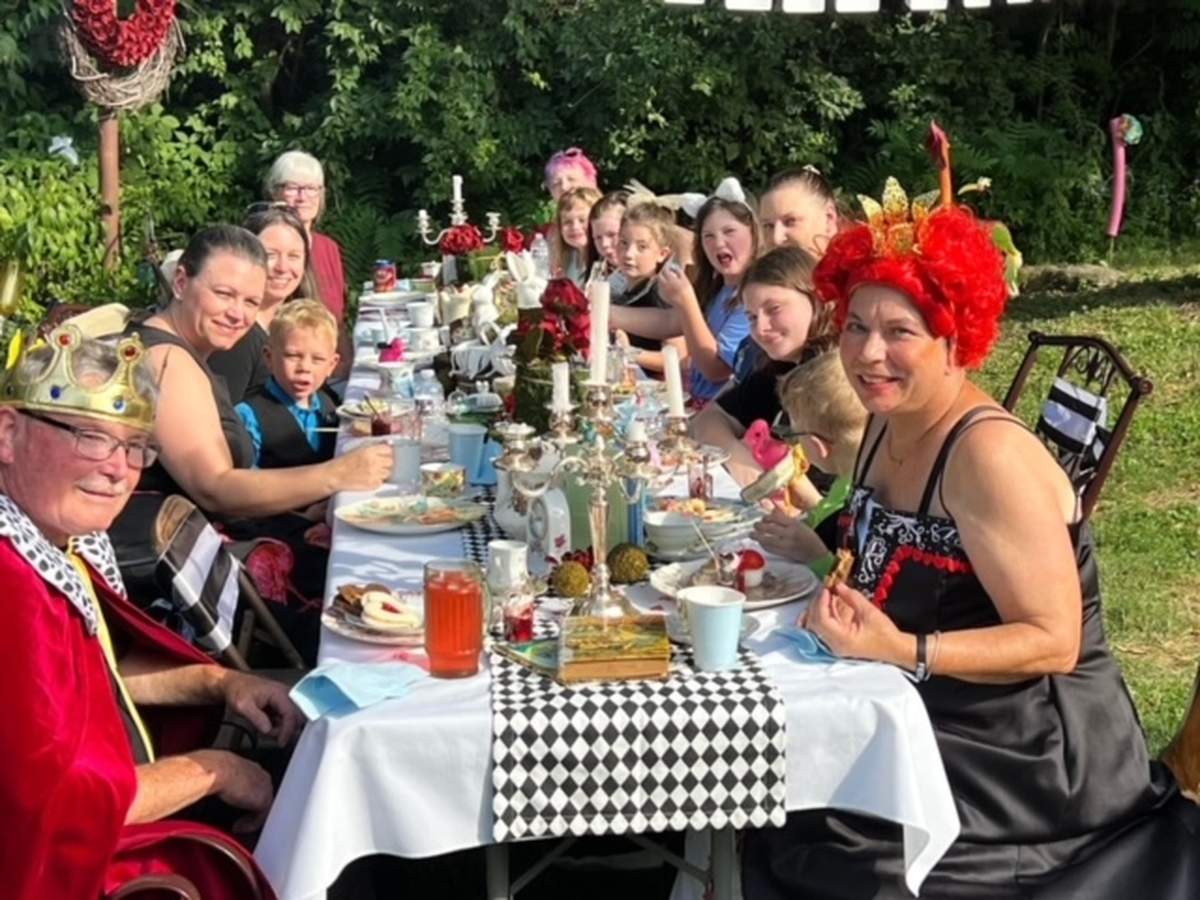 Mad Hatter's Tea Party - Alice in Wonderland