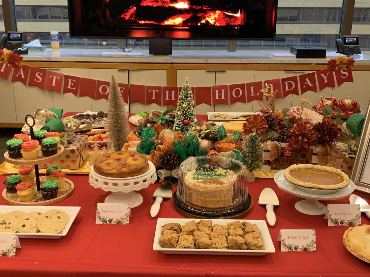 2022 WF&G Taste of the Holidays - Fall Crossing Over to Christmas