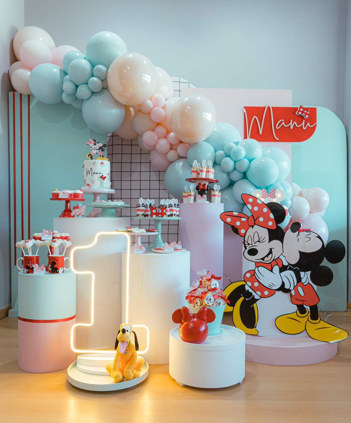 Mickey Mouse Minnie Mouse Birthday Manu s Minnie And Mickey Mouse