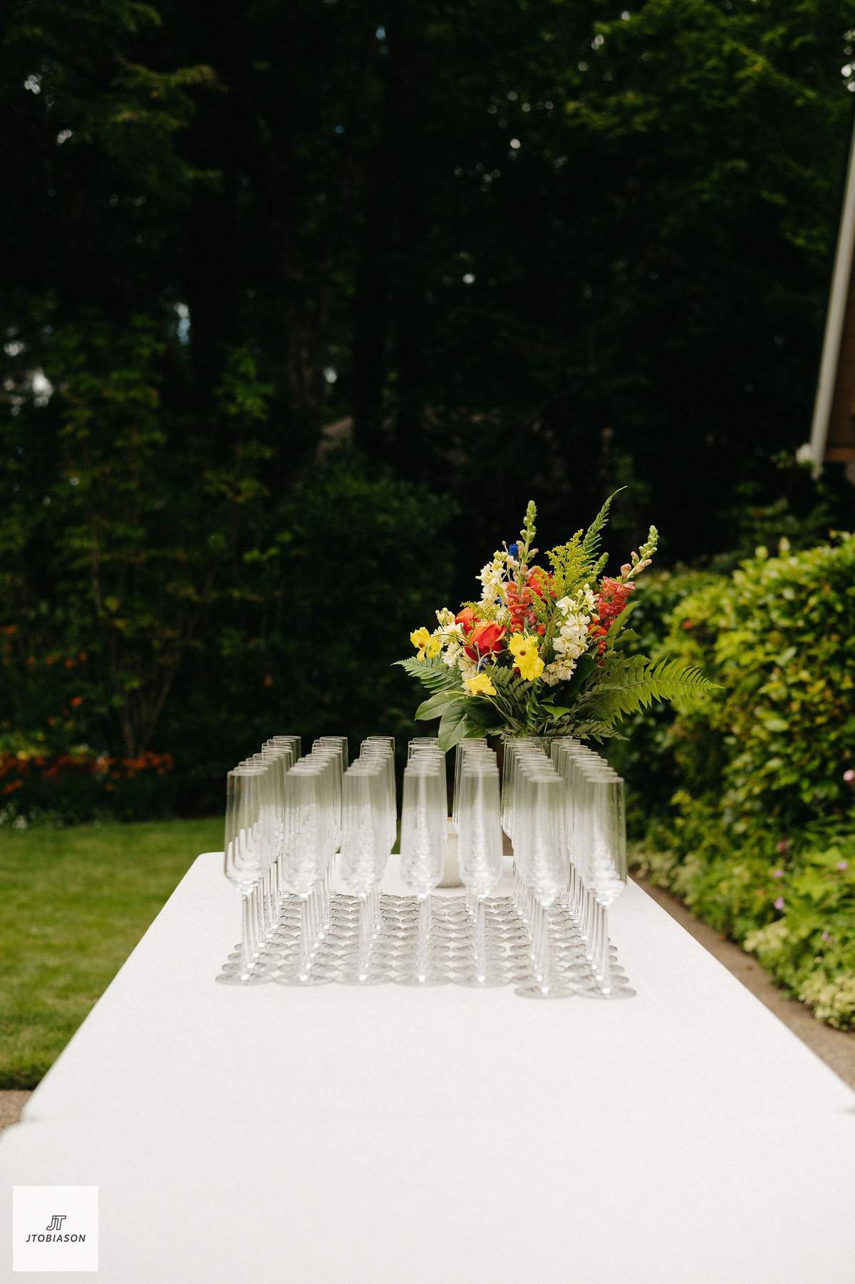 bright-florals-in-blues-and-oranges-wedding-party-ideas-photo-98-of