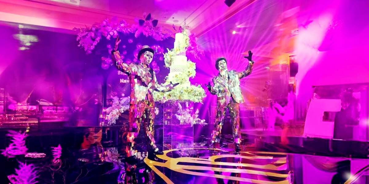 Mirror Men Make are a Hit at London Wedding Reception - Wedding