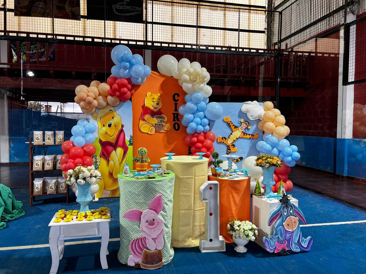 Una fiesta muy divertida - Winnie de pooh 