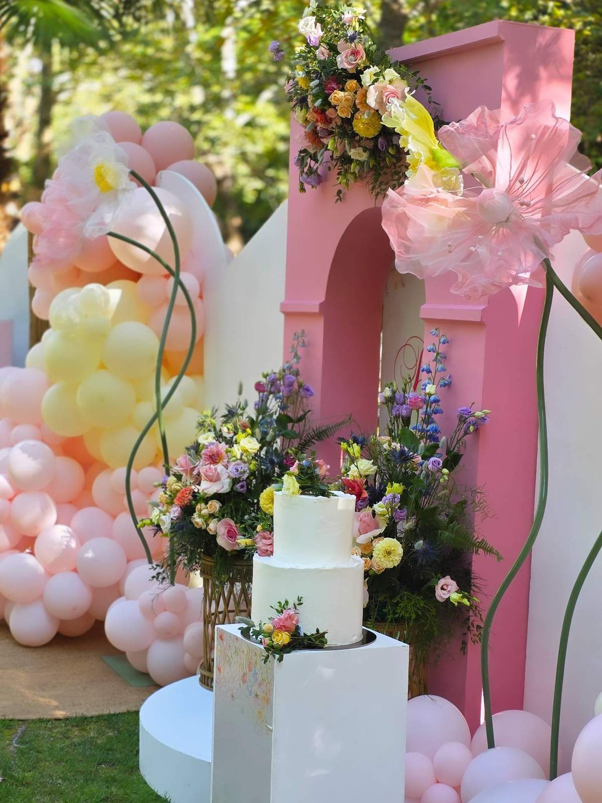Viola's floral Baptism - Charming garden Baptism 