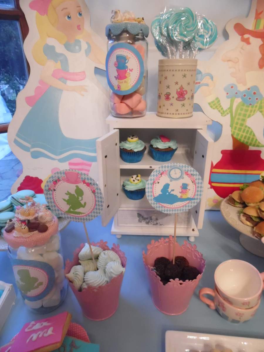 Alice in Woderland - Alice in Wonderland