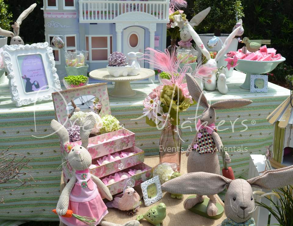 Easter Egg Hunt / Easter "Vintage Easter Egg Hunt" Catch My Party