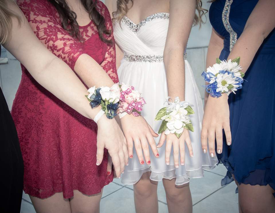 fun-and-fabulous-homecoming-party-back-to-school-high-school