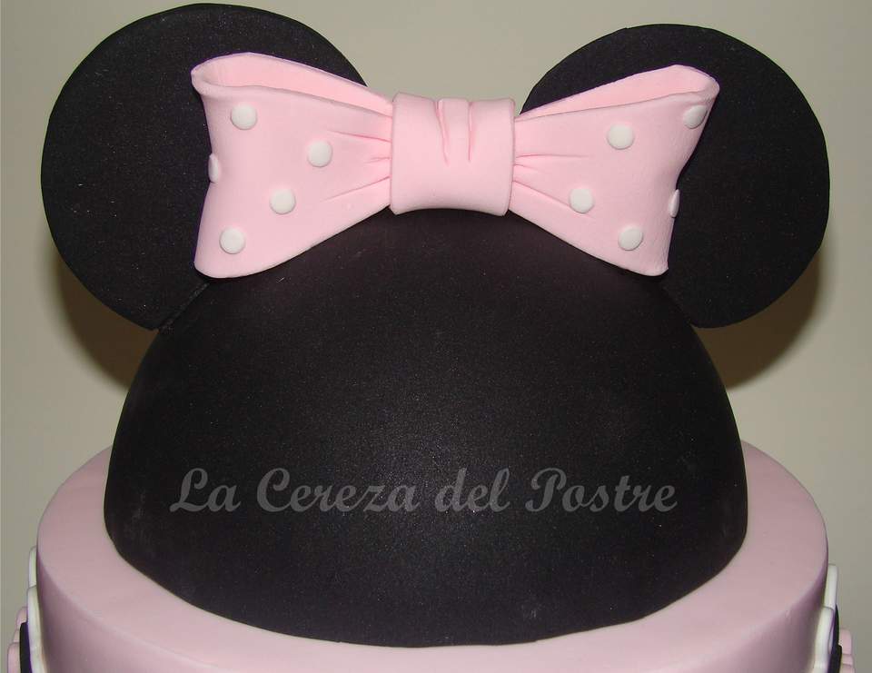 Mickey Mouse / Minnie Mouse / Birthday "First Year Minnie Mouse Cake