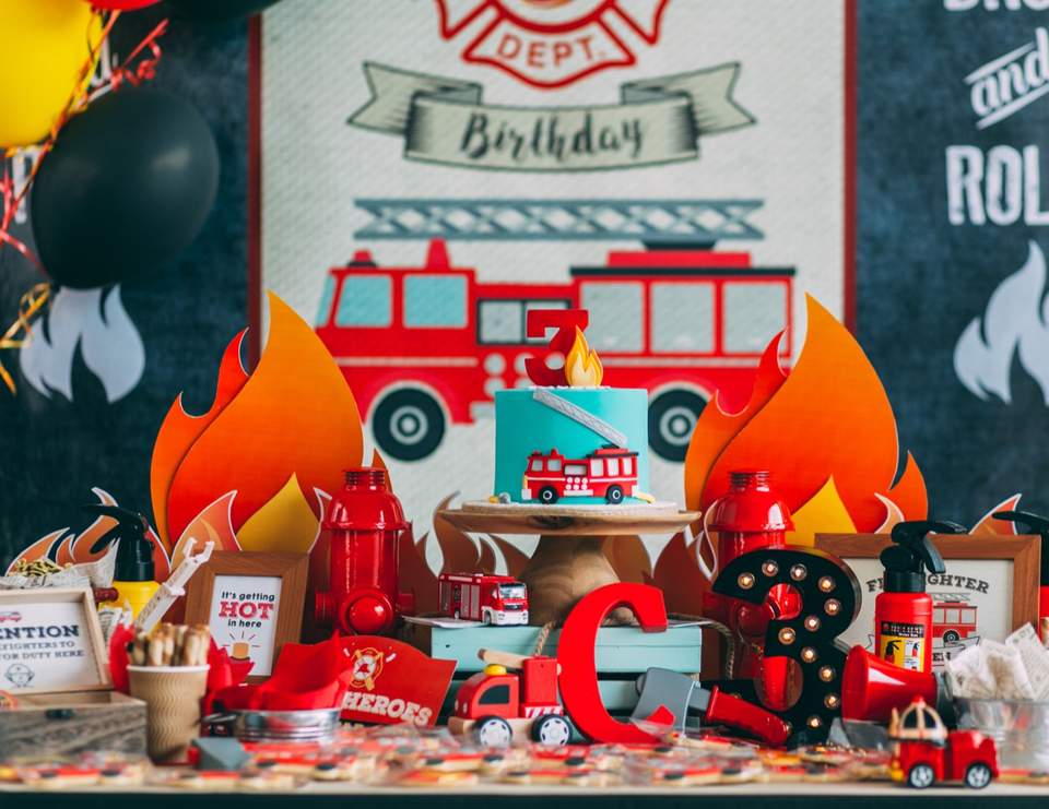 C's rustic firefighter party - Fire Truck / Firefighter