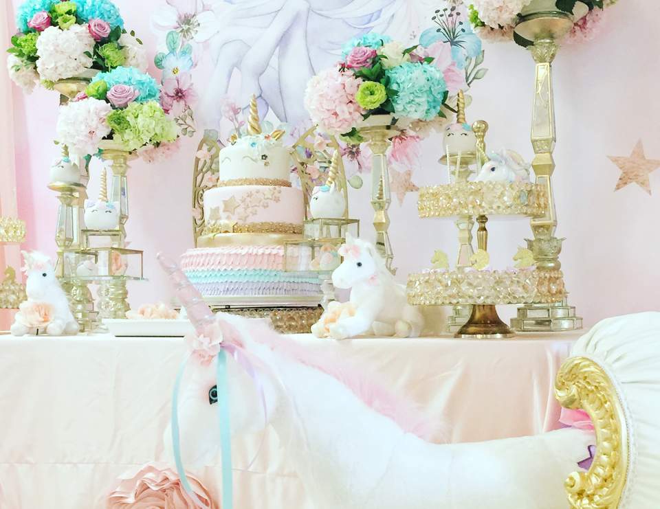 Unicorns / Baby Shower "Baby Unicorns Baby Shower" Catch My Party