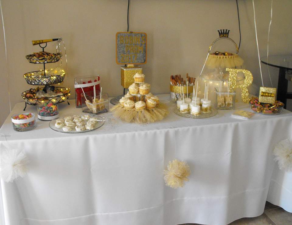 All That Glitters / Prom Send Off "Gold and Glitter" Catch My Party