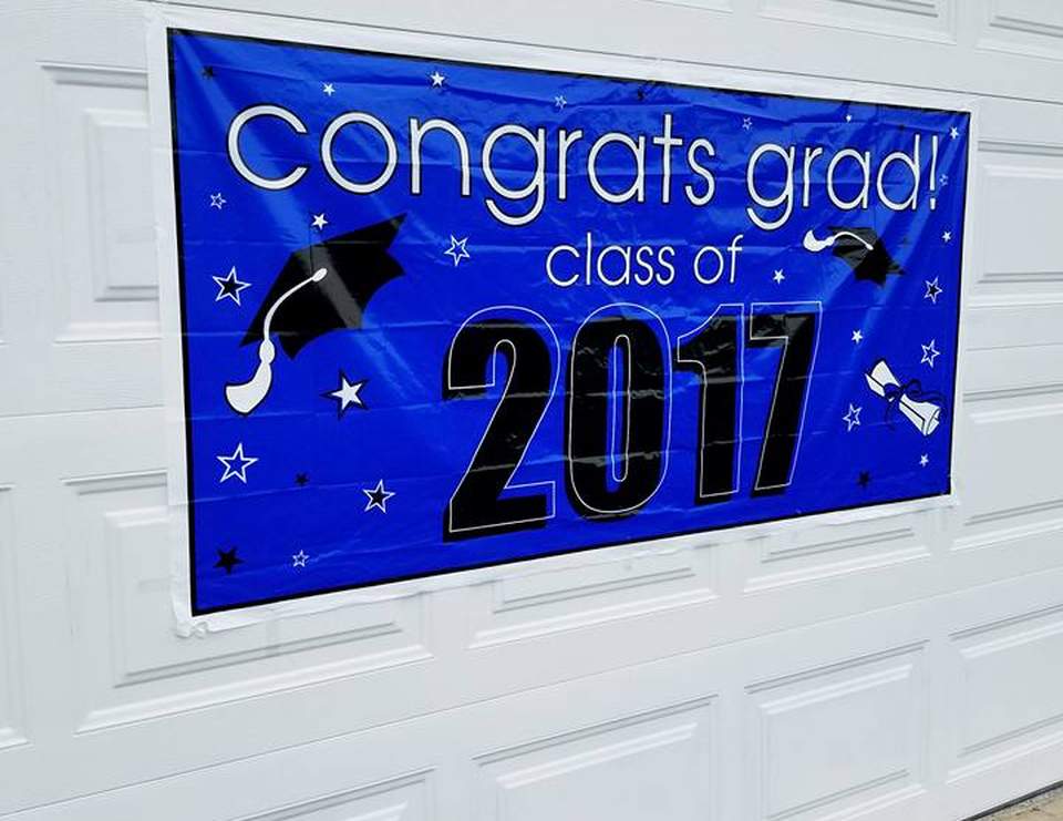 School colors are silver and blue / Graduation/End of School