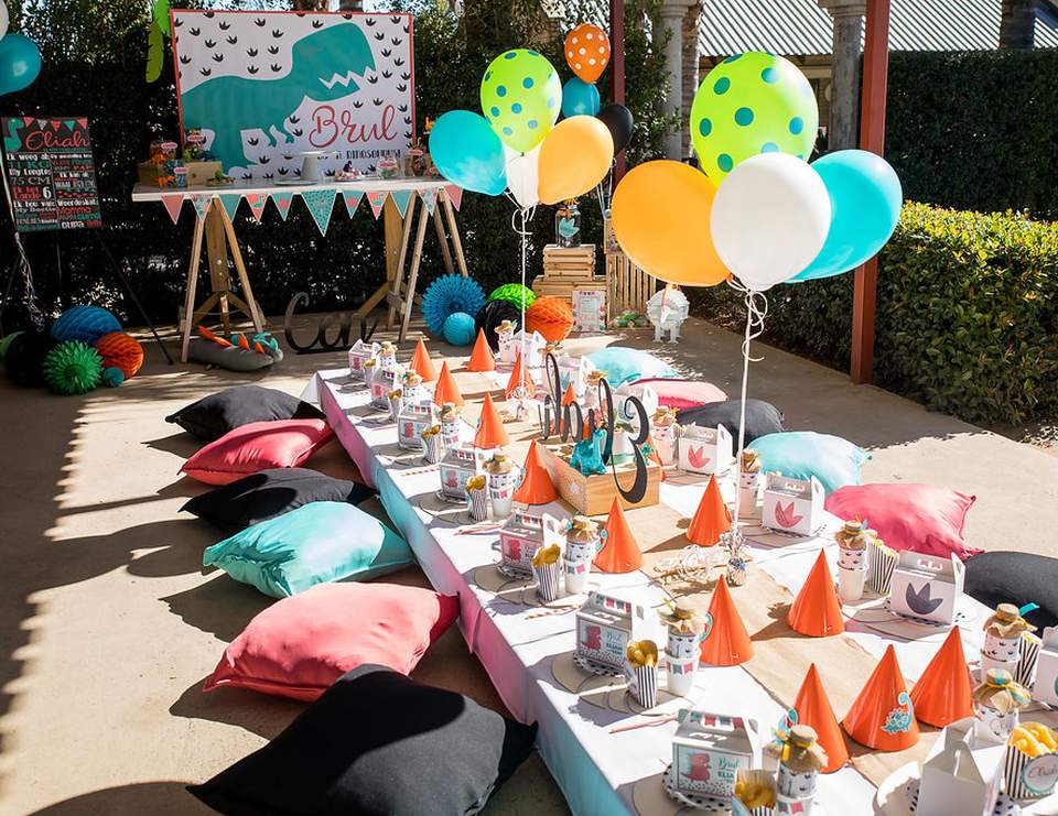 Dinosaurs - Eliah turns 1 - Dinosaurs