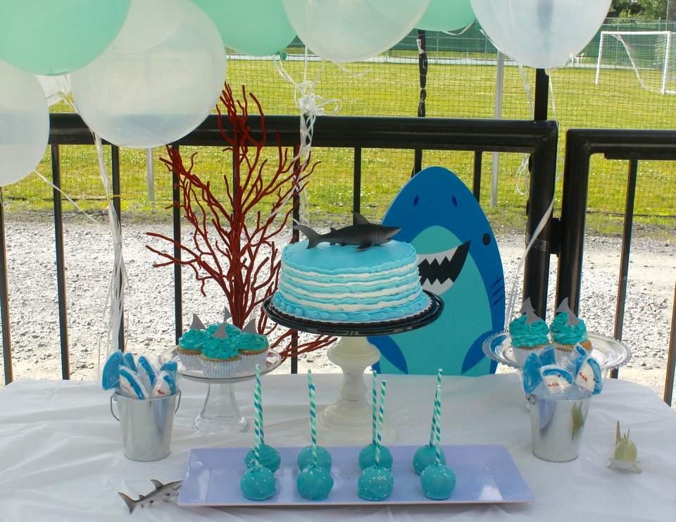 Shark / Birthday "Shark themed pool party " Catch My Party
