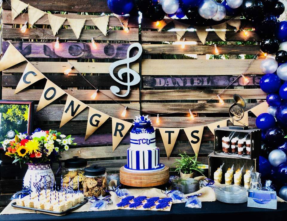 TCU Graduation - Texas Christian University Horned Frogs