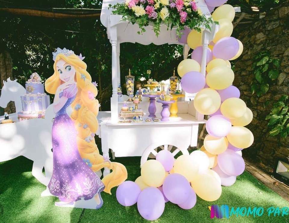 Eliana's Rapunzel 1st birthday party - tangled theme party