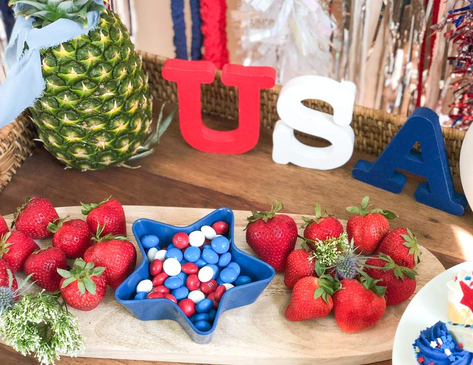 4th of July Pallet Picnic Celebration - 4th of July