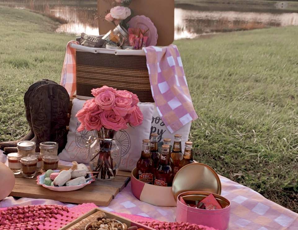 Picnic / Birthday "Pretty Pink Picnic" Catch My Party
